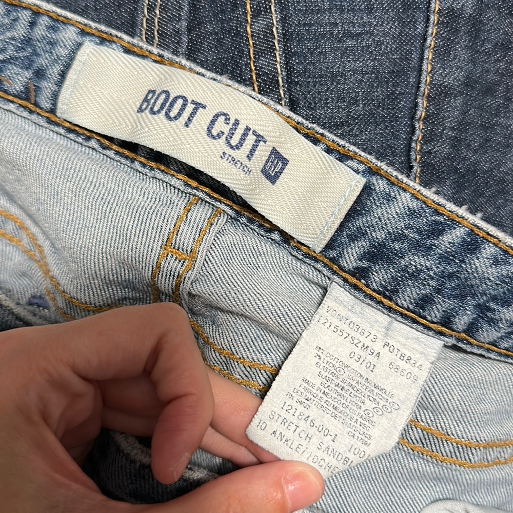 GAP Women's Boot Cut Stretch Jeans - Picture 9 of 9